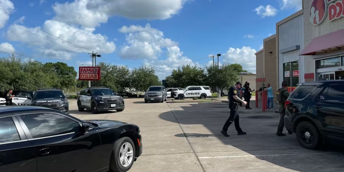 2 Robbery Suspects Caught after Shooting at Undercover Cops in Houston