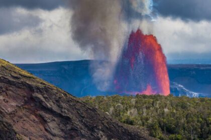 Boston Man falls from Cliff while trying to view Hawaii Volcano Eruption, says NPS