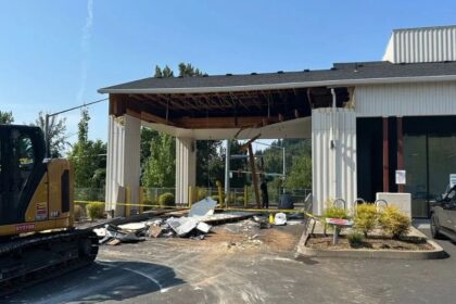 Clackamas Deputies Search for ATM Thieves after Excavator Smash-and-Grab