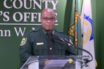 Deputies Open Fire after Knife-Wielding Man advances During Standoff, Sheriff says (1)