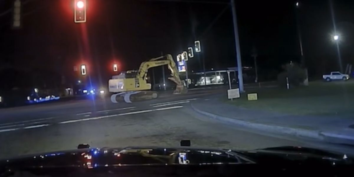 Excavator Chase ends in Arrest after hour-long Police Pursuit in North Charleston