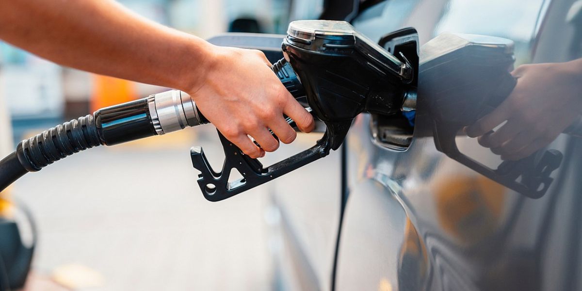 Illinois Drivers Hit with Another Gas Tax Hike Despite Poor Road Conditions