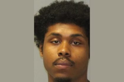 Man, 24, faces several charges after dangerous driving on I-84 in East Hartford