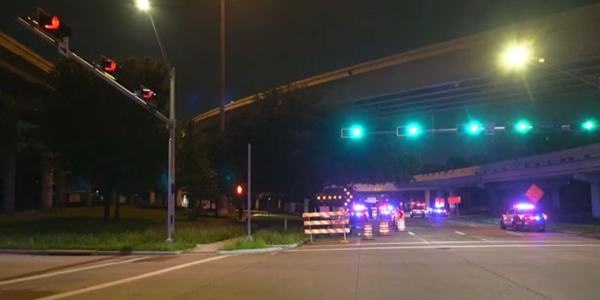Motorcyclist Killed after being thrown from Houston Freeway Overpass, Police say