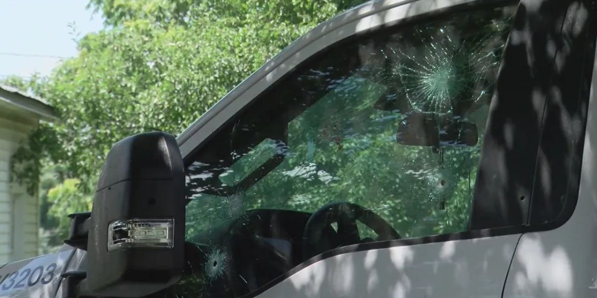 Stolen Car Chase Ends in Shootout, Injuries to Officers and Suspect in Savanna