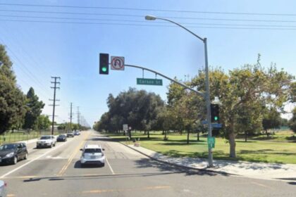 Teen Dies after being Struck by Car in Long Beach Crash involving Red Light Runner