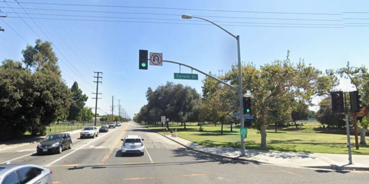 Teen Dies after being Struck by Car in Long Beach Crash involving Red Light Runner
